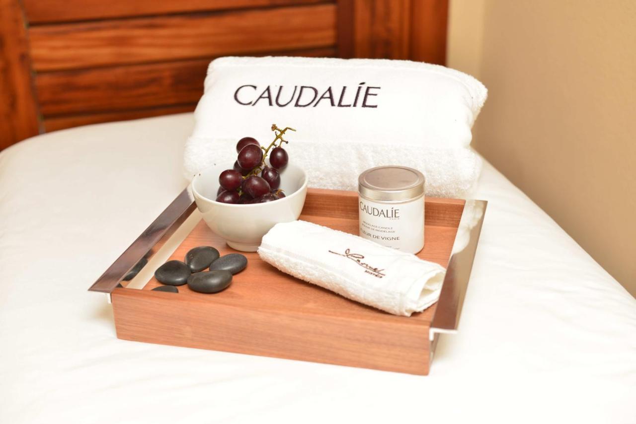 Carmel Cumbuco Resort Exterior foto A spa tray