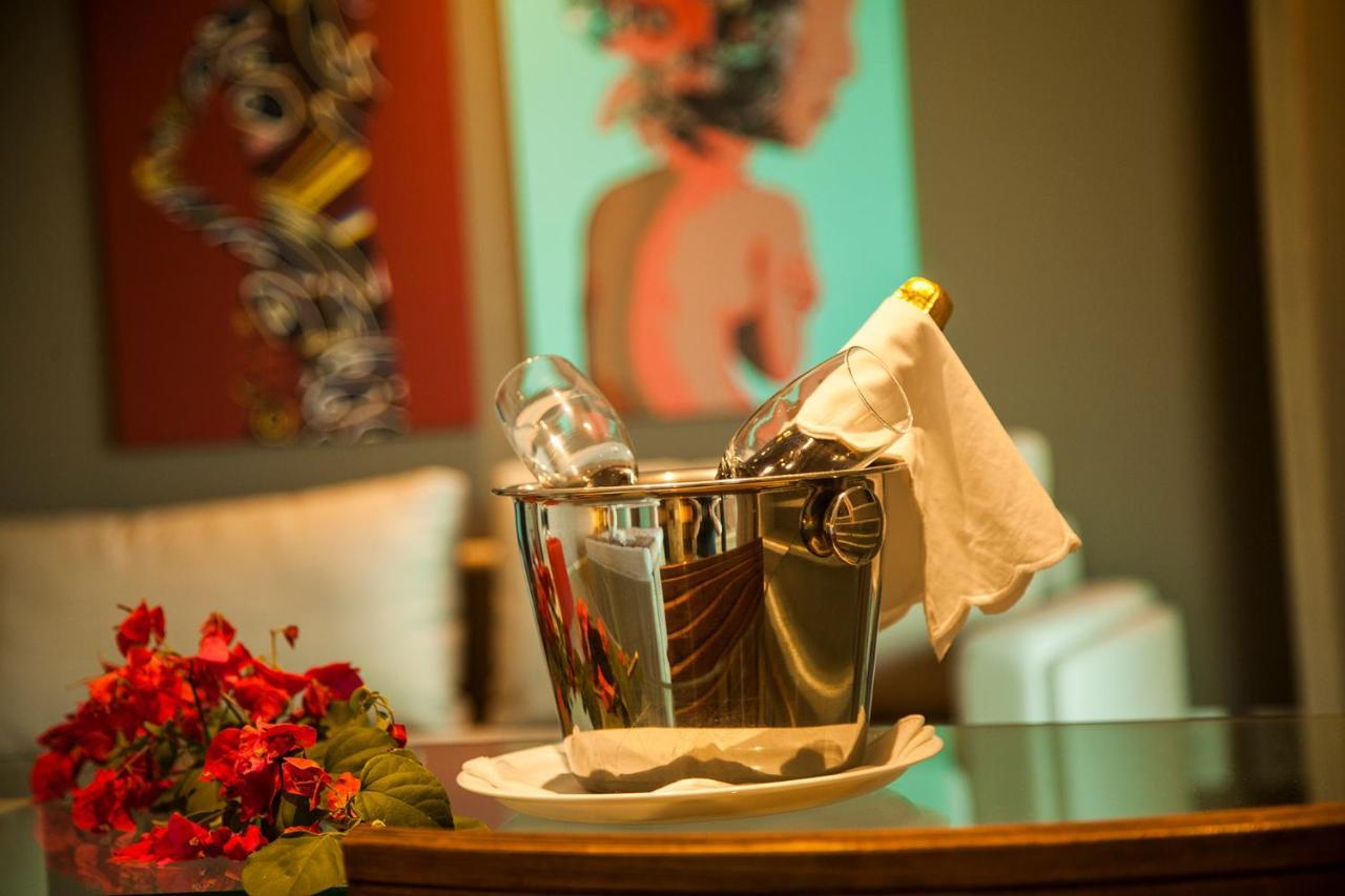 Carmel Cumbuco Resort Exterior foto Champagne bucket