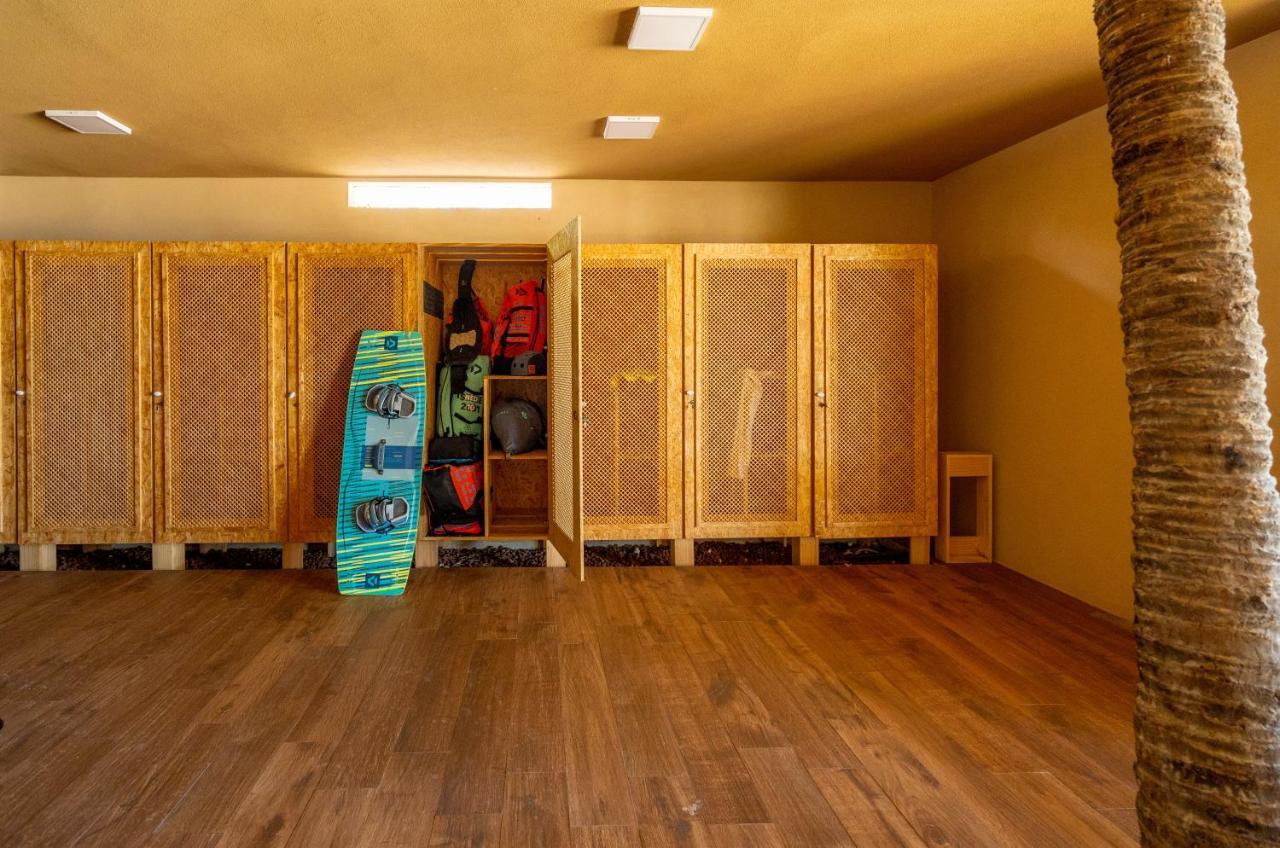 Carmel Cumbuco Resort Exterior foto Locker room