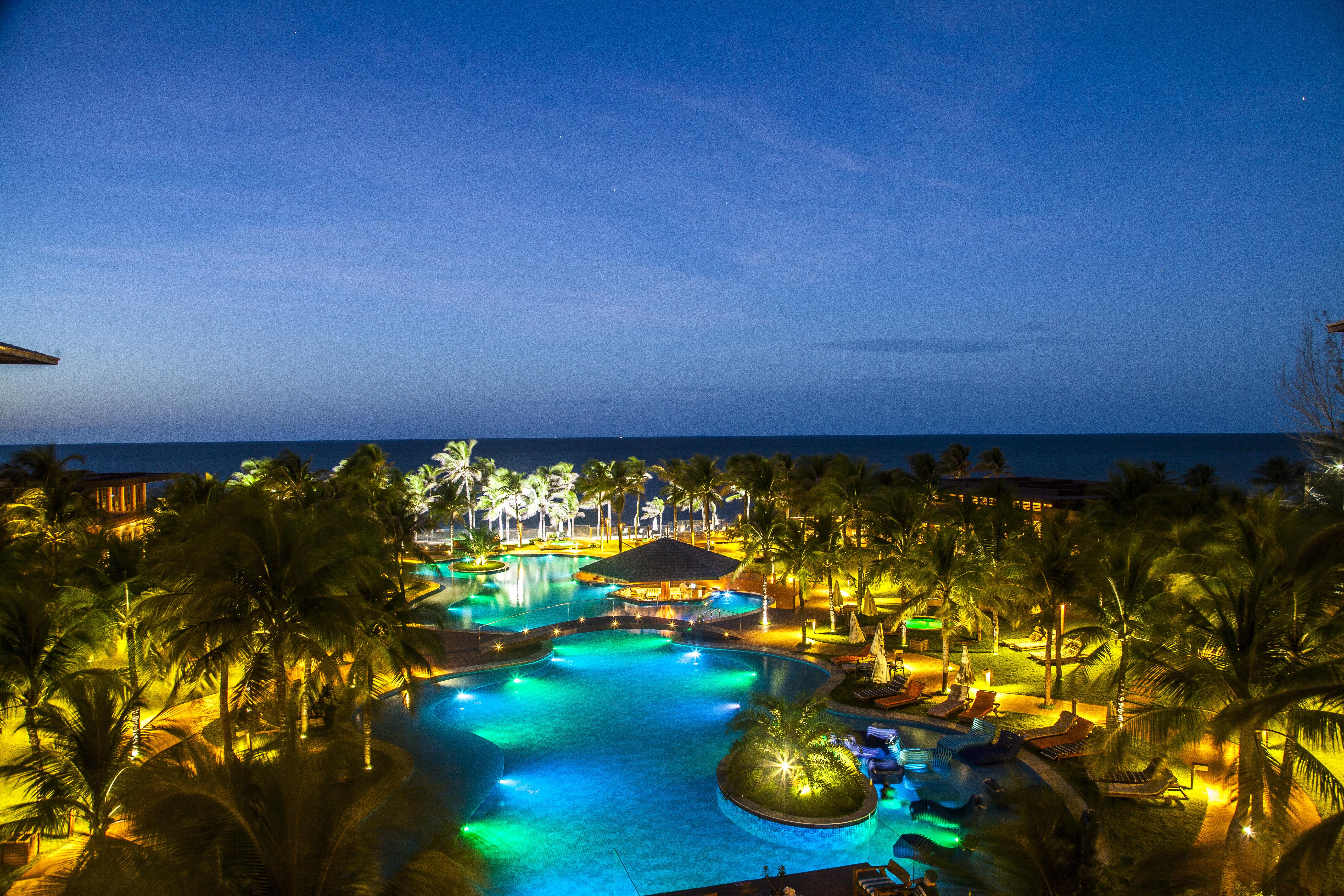 Carmel Cumbuco Resort Exterior foto Hard Rock Hotel at night